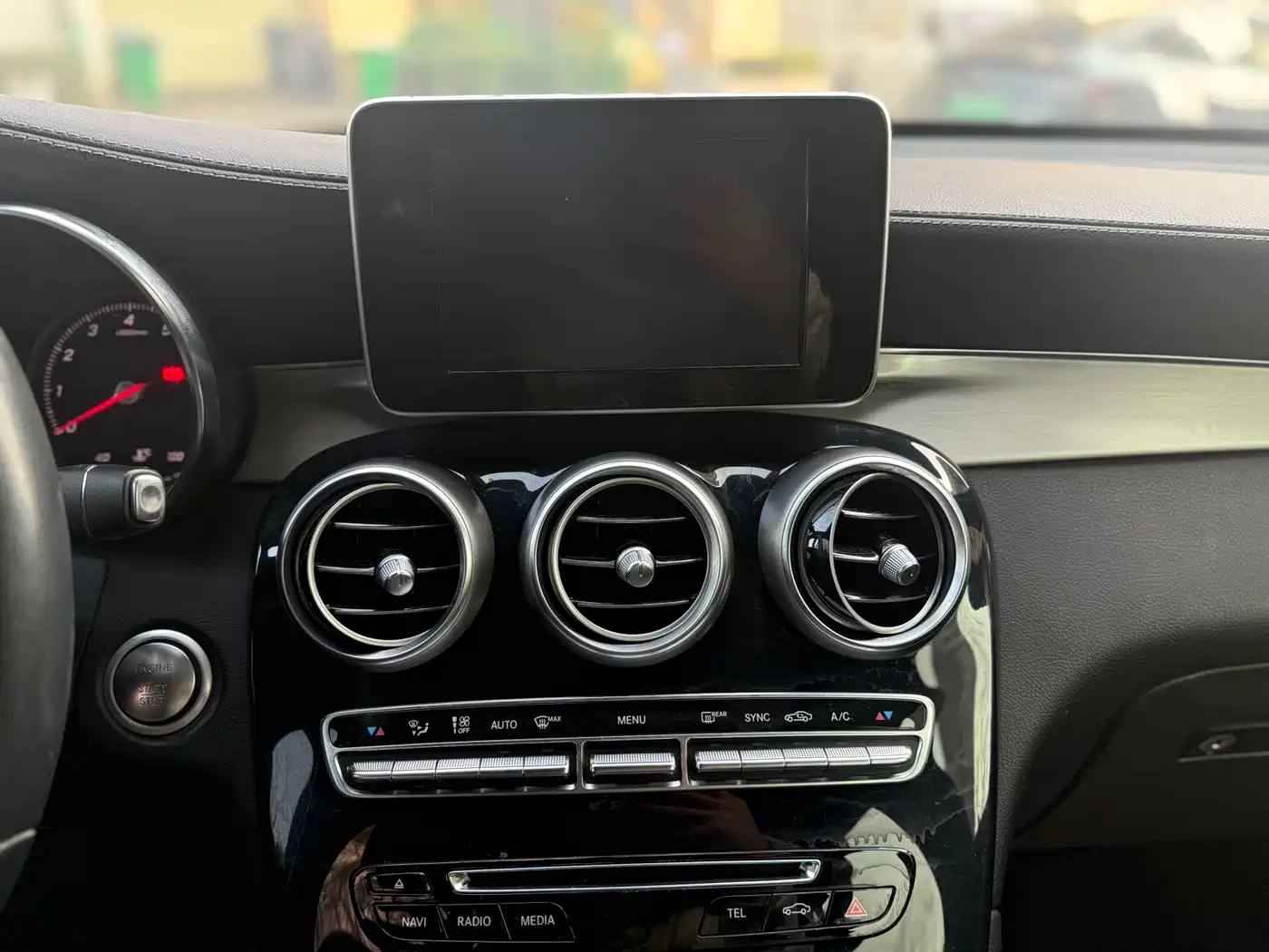 Mercedes-Benz GLC 2018 GLC 200 4MATIC фото 9
