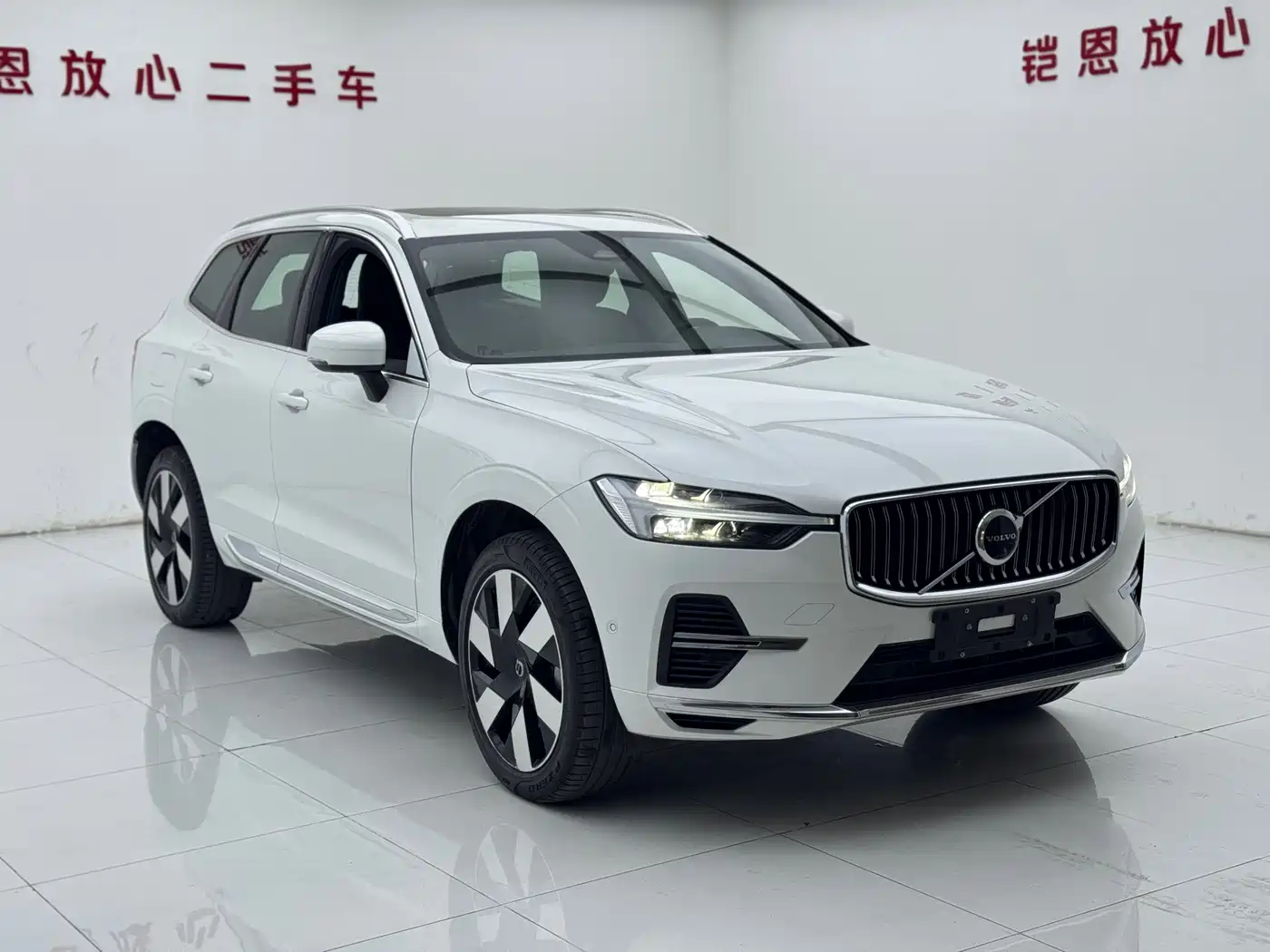VOLVO XC60 PLUG IN HYBRID