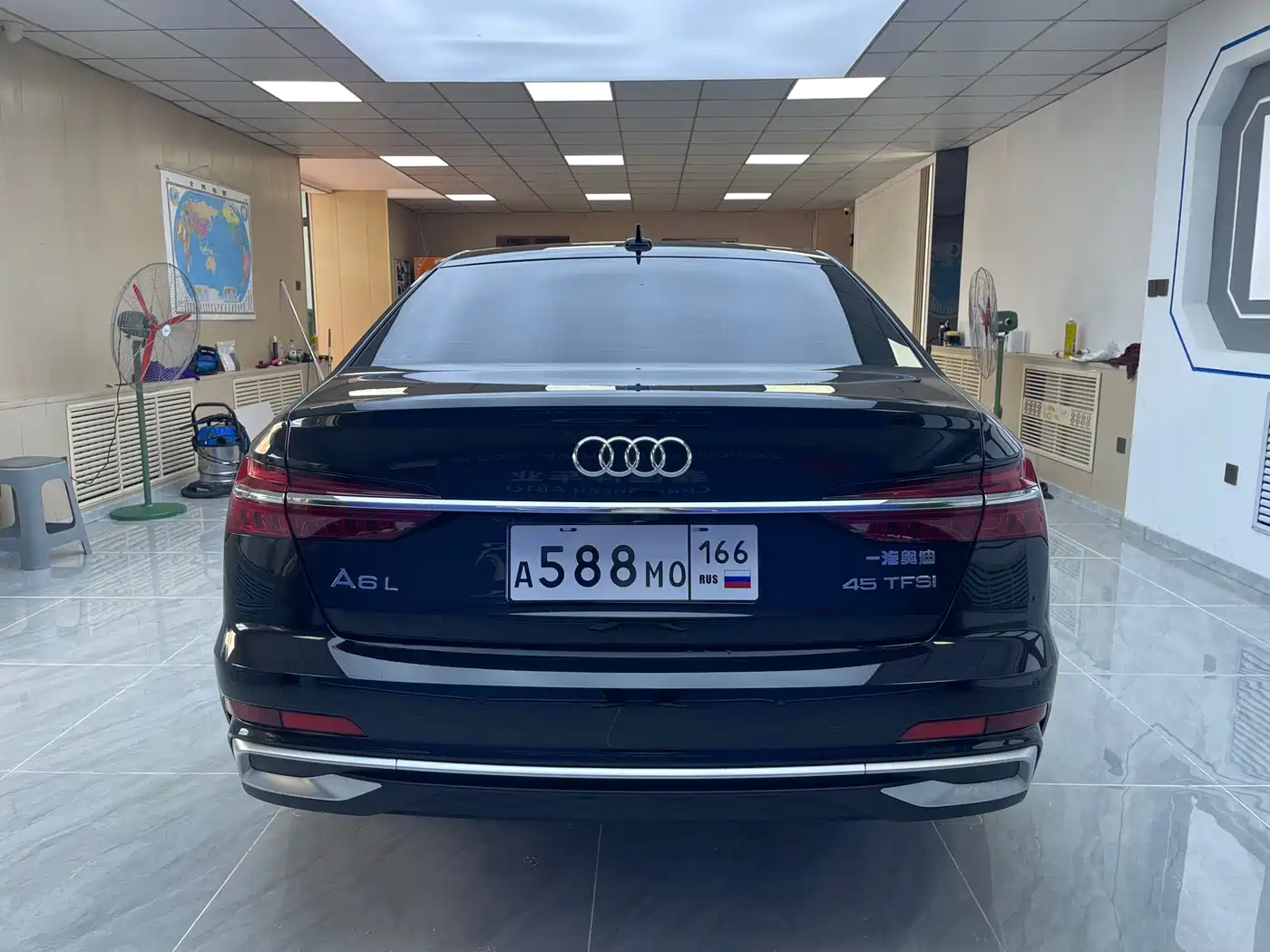 Photo 7 - Audi A6L
