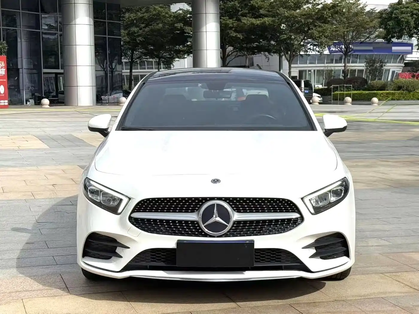 Mercedes-Benz A-Class 2020 A 200 L Sport Sedan фото 2