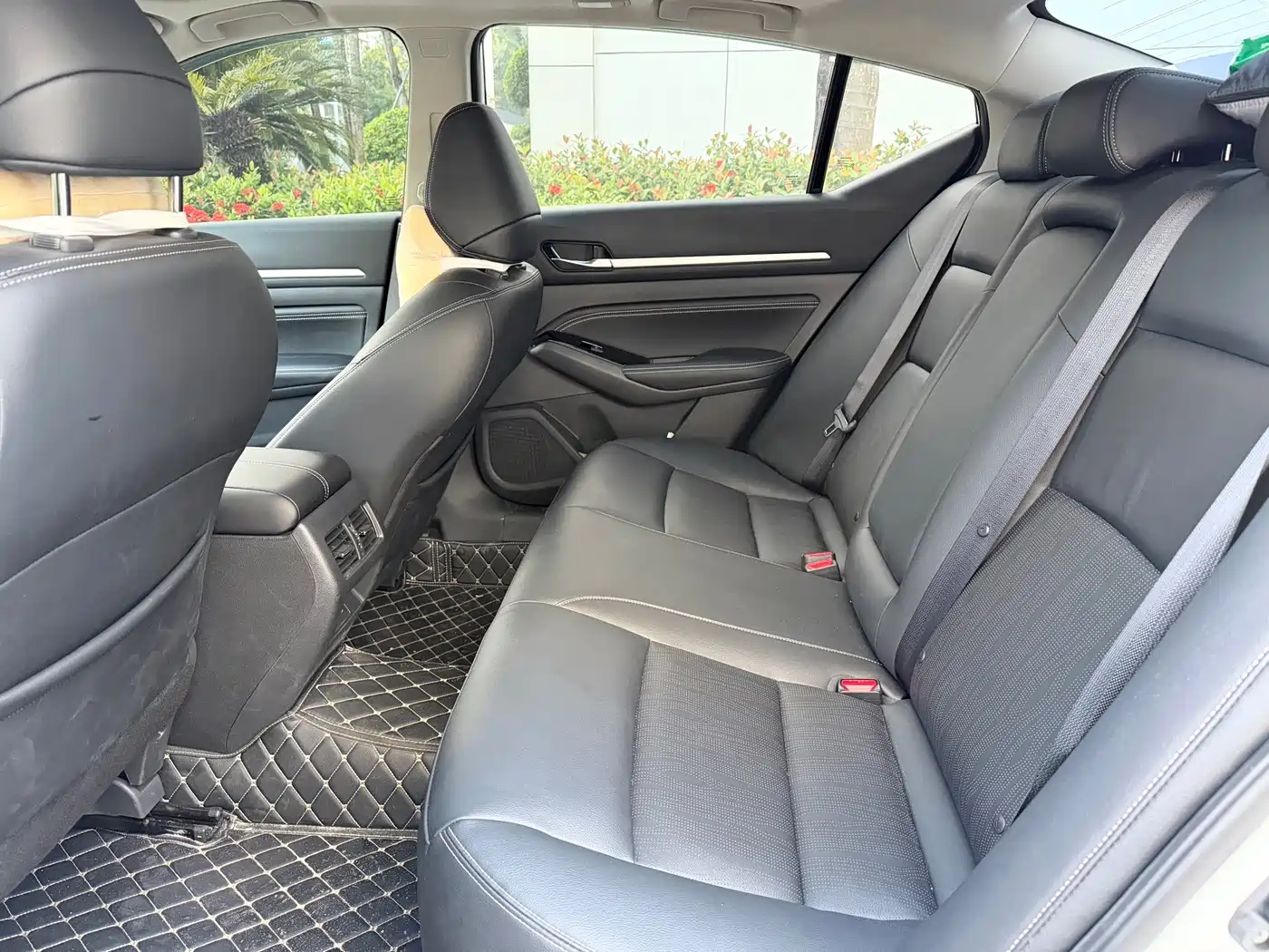 Фото 8 - Nissan Teana