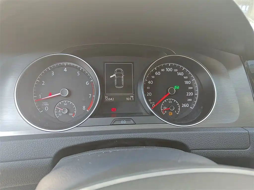 Volkswagen Golf 2016 1.6L Automatic Comfort фото 9