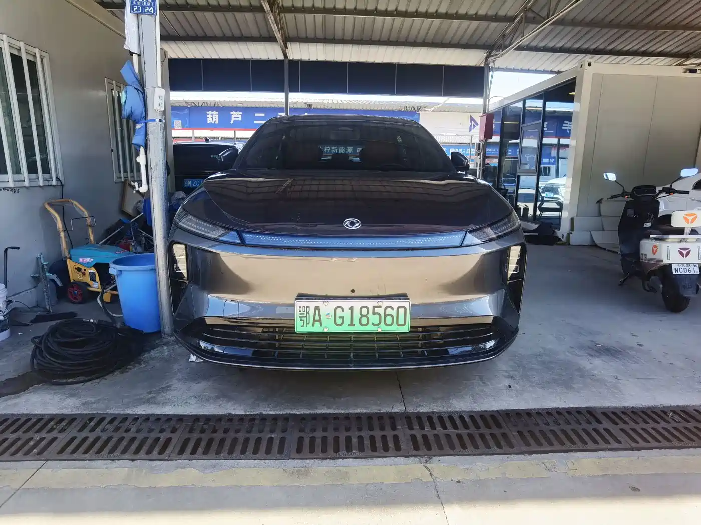 Dongfeng Aeolus L8 2025 2025 Plug-in Hybrid