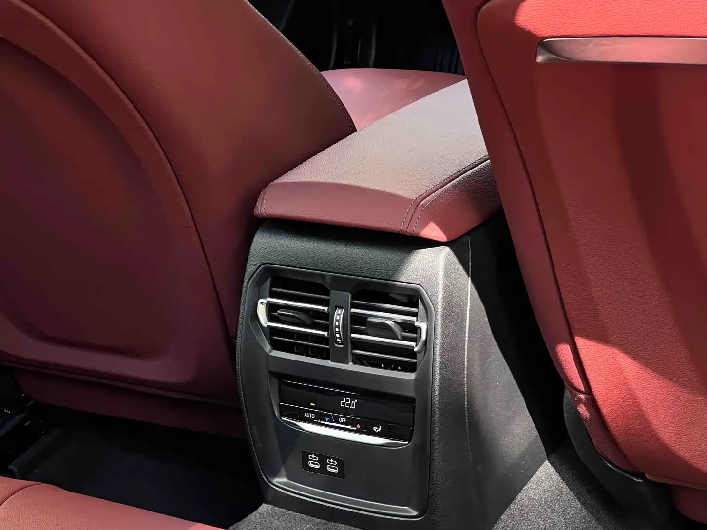 Photo 21 - BMW 3 Series