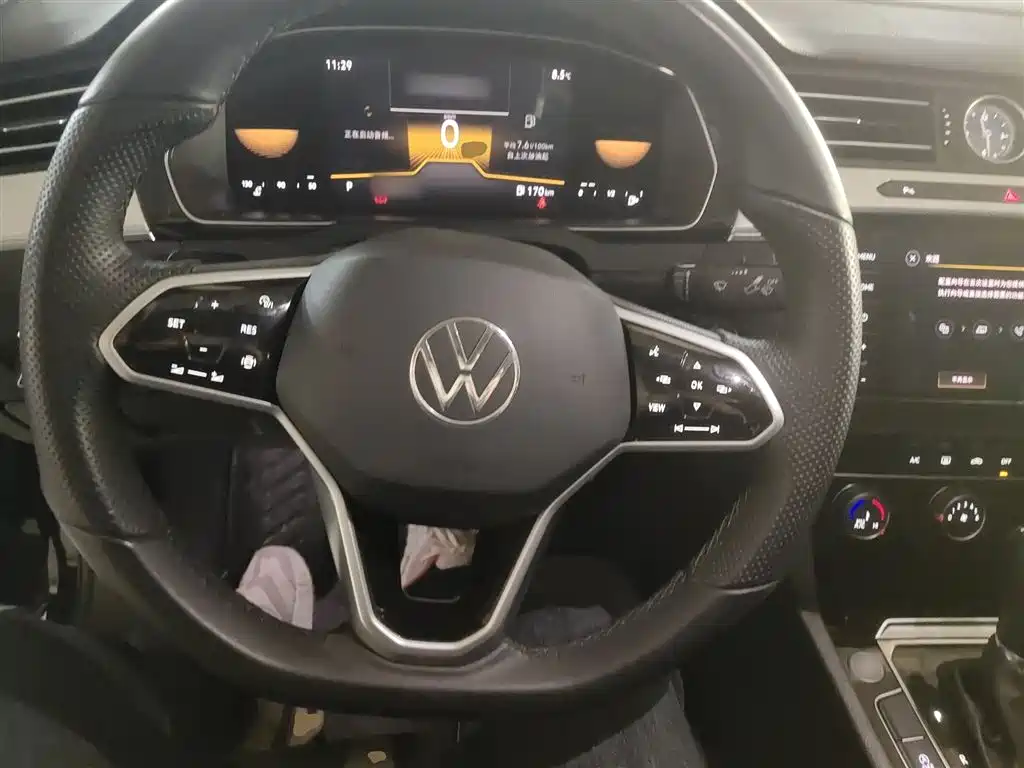 Volkswagen Magotan 2025 Popular Edition 280TSI DSG Comfort фото 3