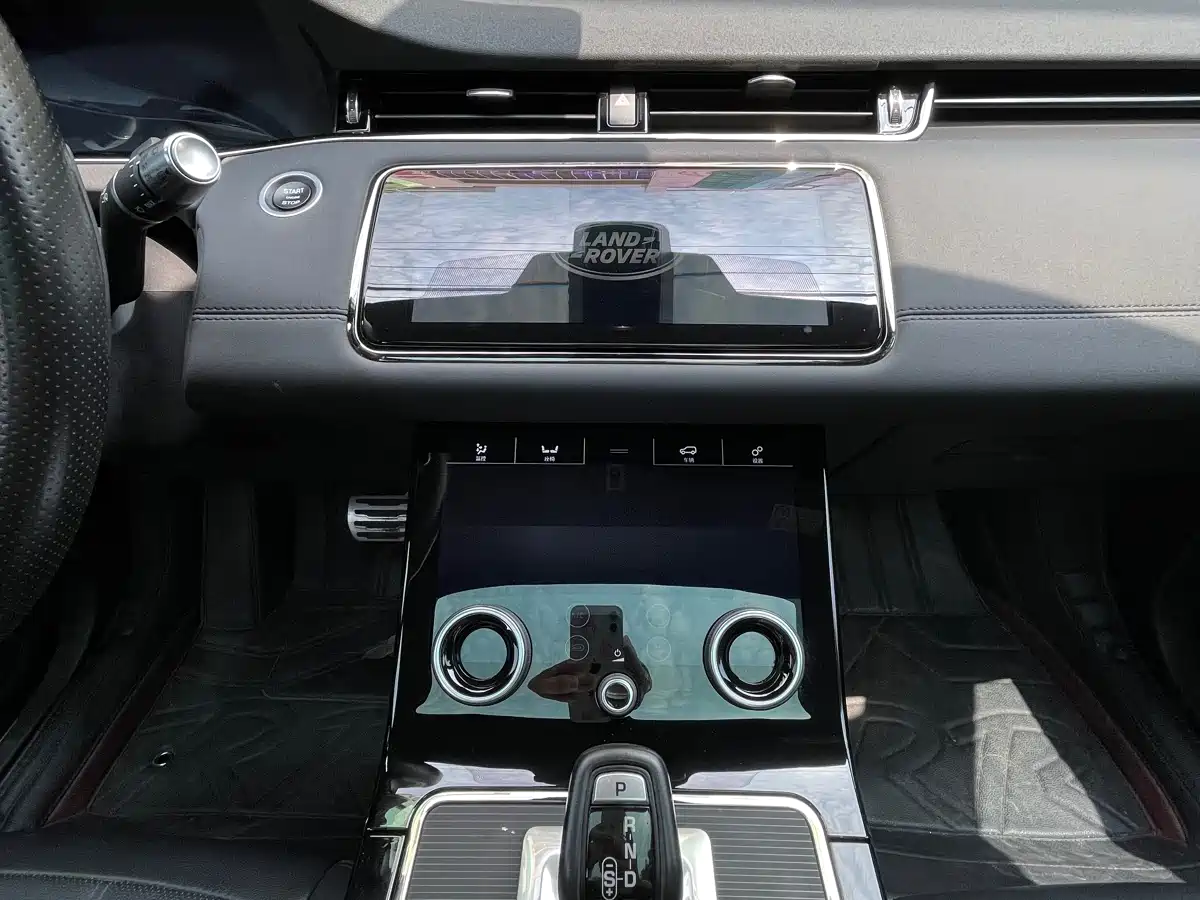 Land Rover Range Rover Evoque 2020 249PS R-DYNAMIC SE Sport Tech Edition фото 18