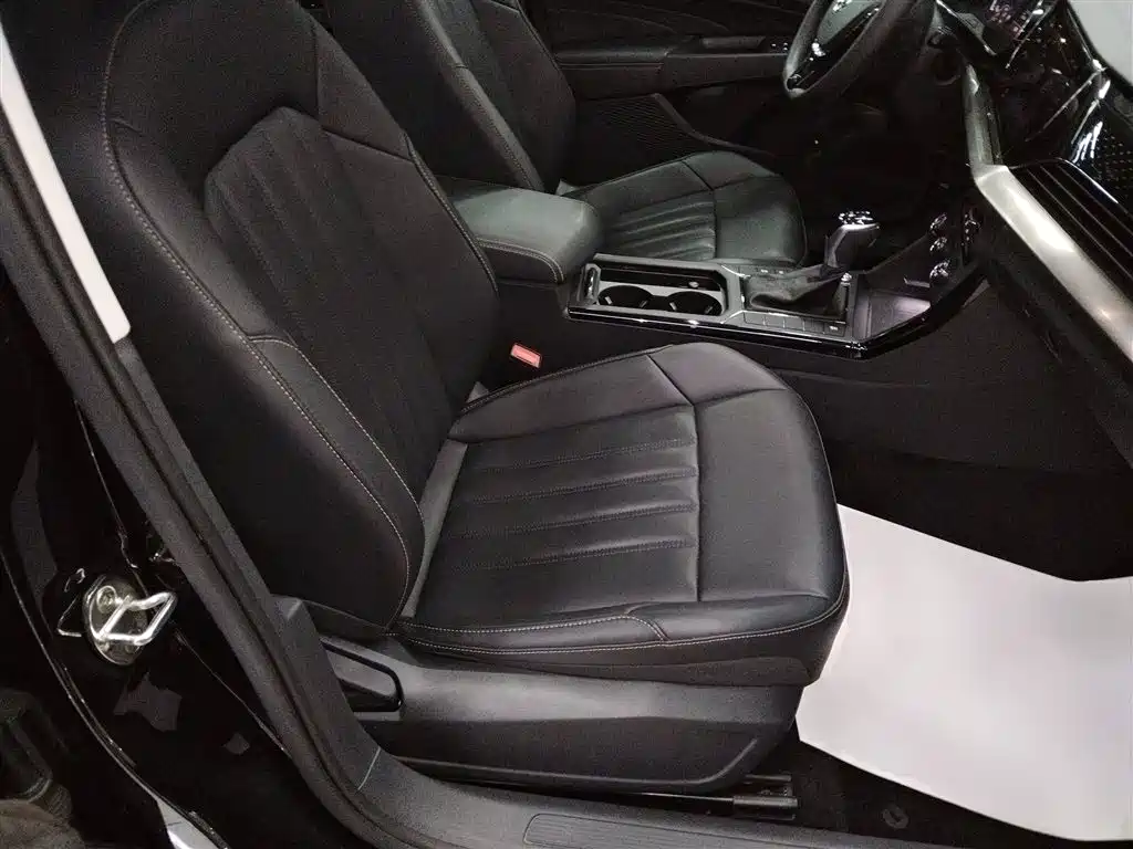 Volkswagen Passat 2020 280TSI Business Edition China VI фото 20