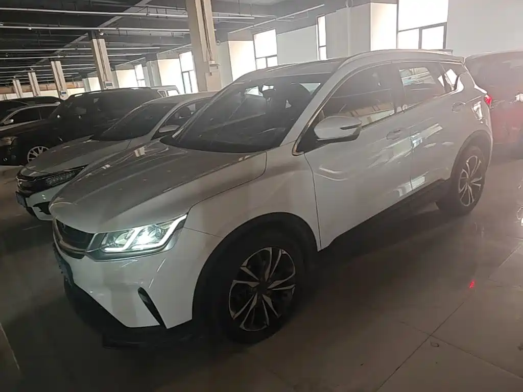 Фото 1 - Geely Coolray