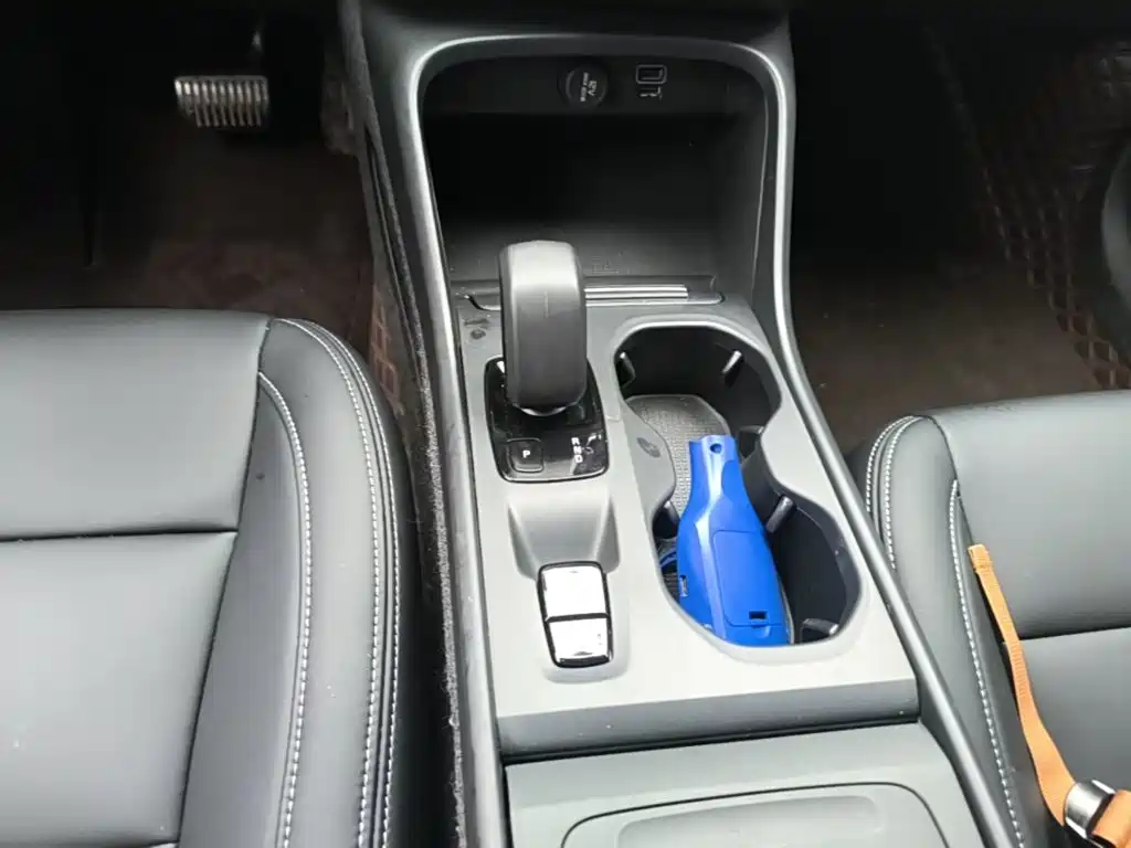 Volvo XC40 2022 2022 Model T4 AWD Smart Drive Fashion Edition