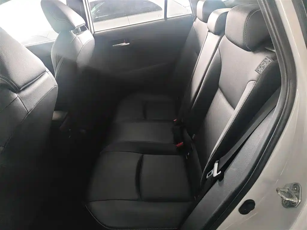 Toyota Frontlander 2022 2.0L CVT Luxury PLUS Edition фото 12