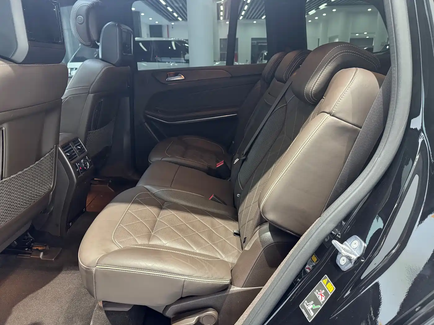 Mercedes-Benz GLS 2018 Facelift GLS 500 4MATIC фото 16