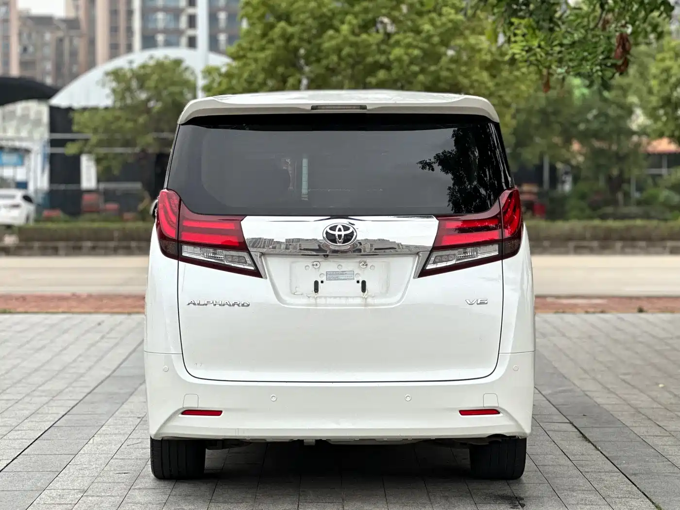 Toyota Alphard 2015 3.5L Luxury Edition фото 12