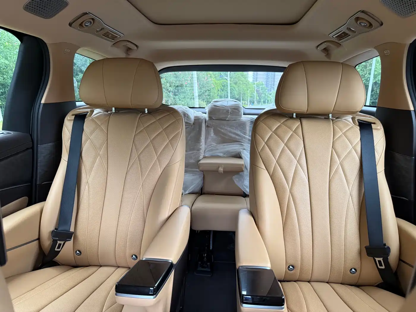 Denza D9 2026 2025 EV Smart Drive Edition 600 AWD Luxury