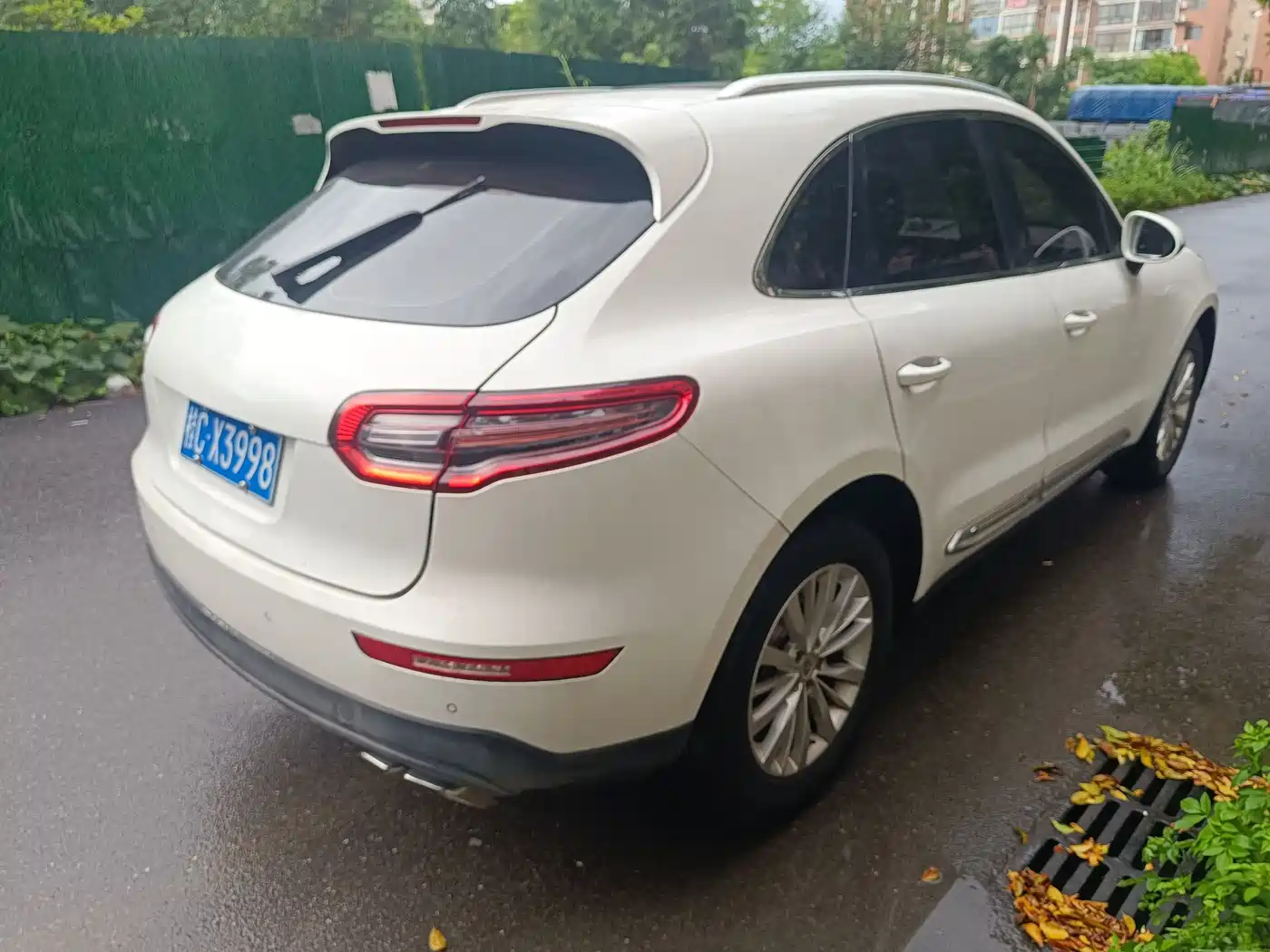 Фото 4 - Zotye SR9