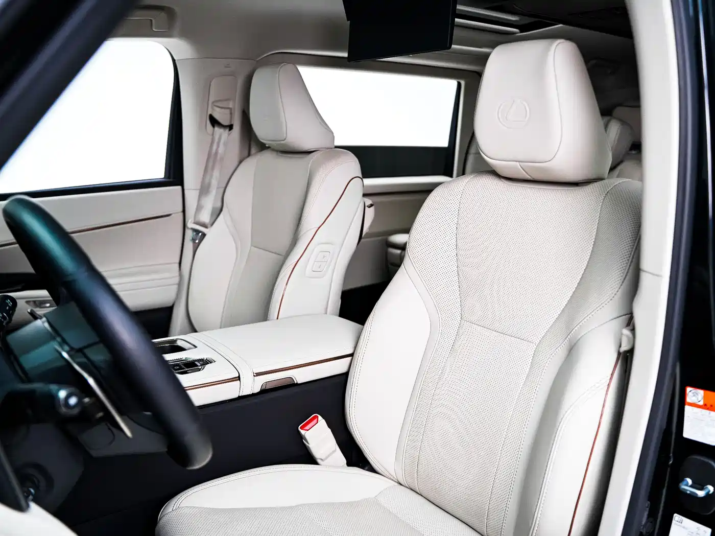 Lexus LM 2025 Model 500h Six-Seater Prestige Edition фото 10