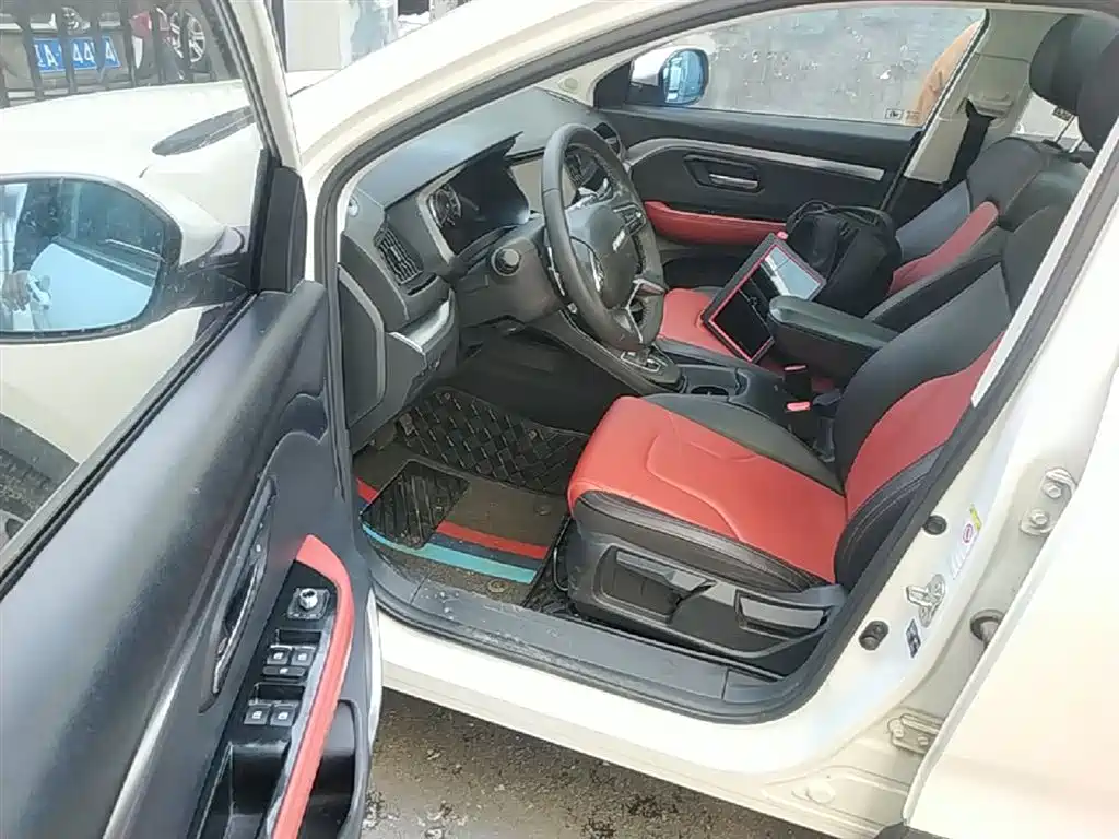 Haval H2s 2017 Red Label 1.5T DCT Elite фото 16