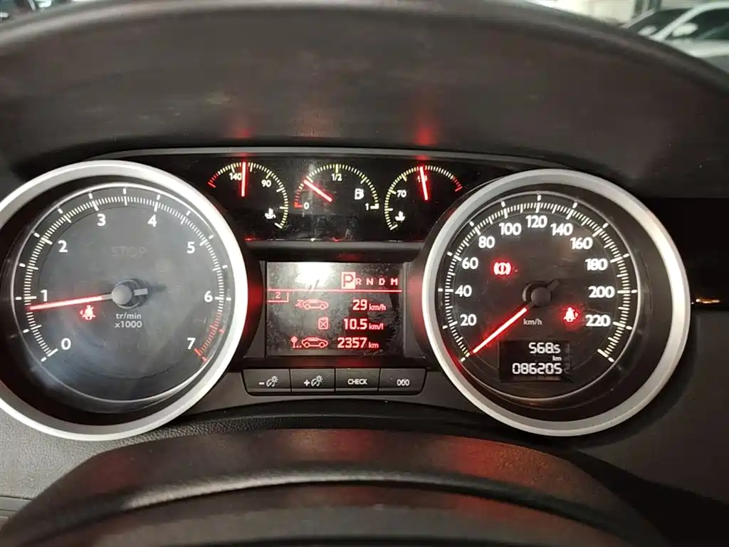 Peugeot 508 2015 1.6THP Auto Excellence Edition фото 12