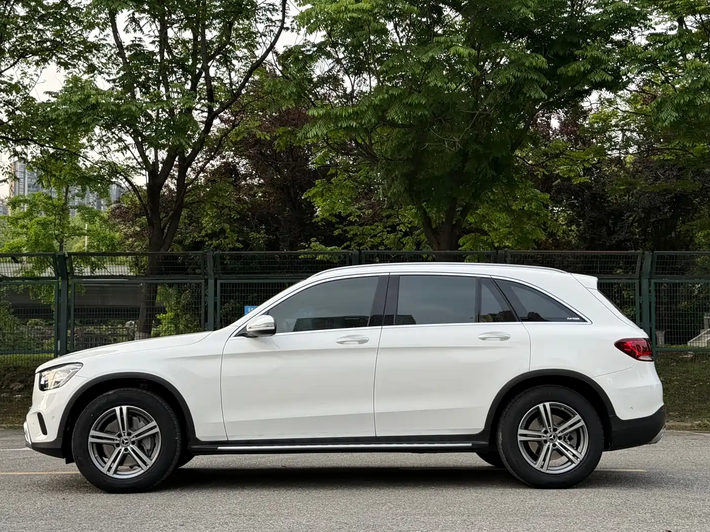Mercedes-Benz GLC 2021 GLC 260 L 4MATIC Sporty фото 16