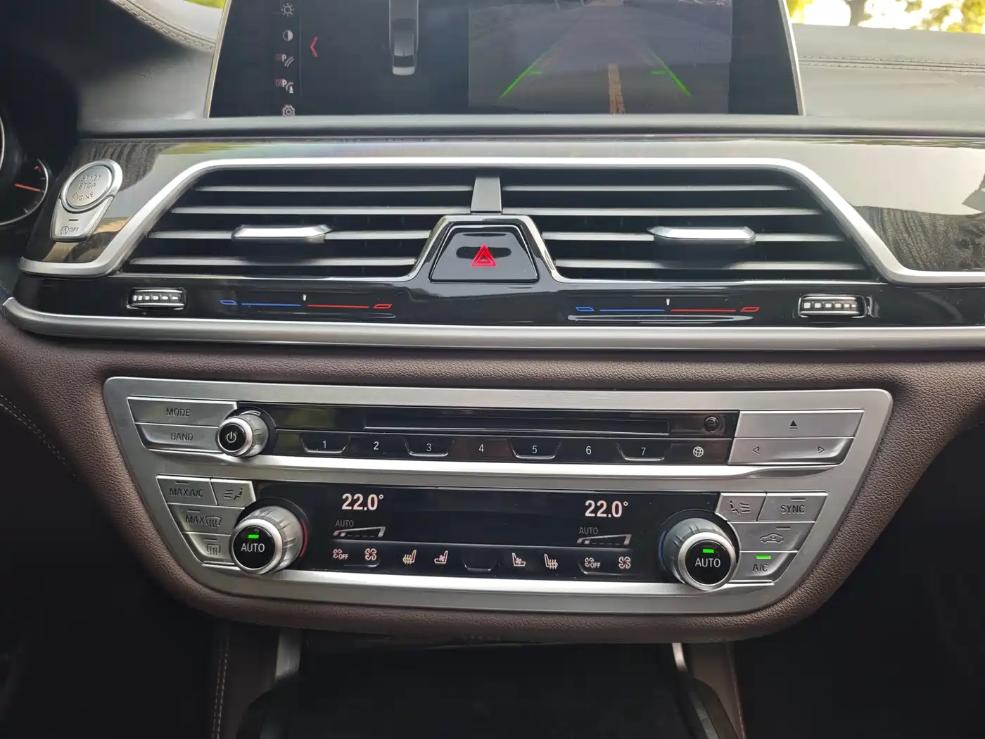 BMW 7 Series 2018 740Li Leading Type Excellence Package фото 27