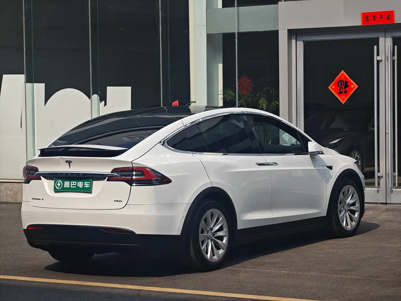 TESLA MODEL X