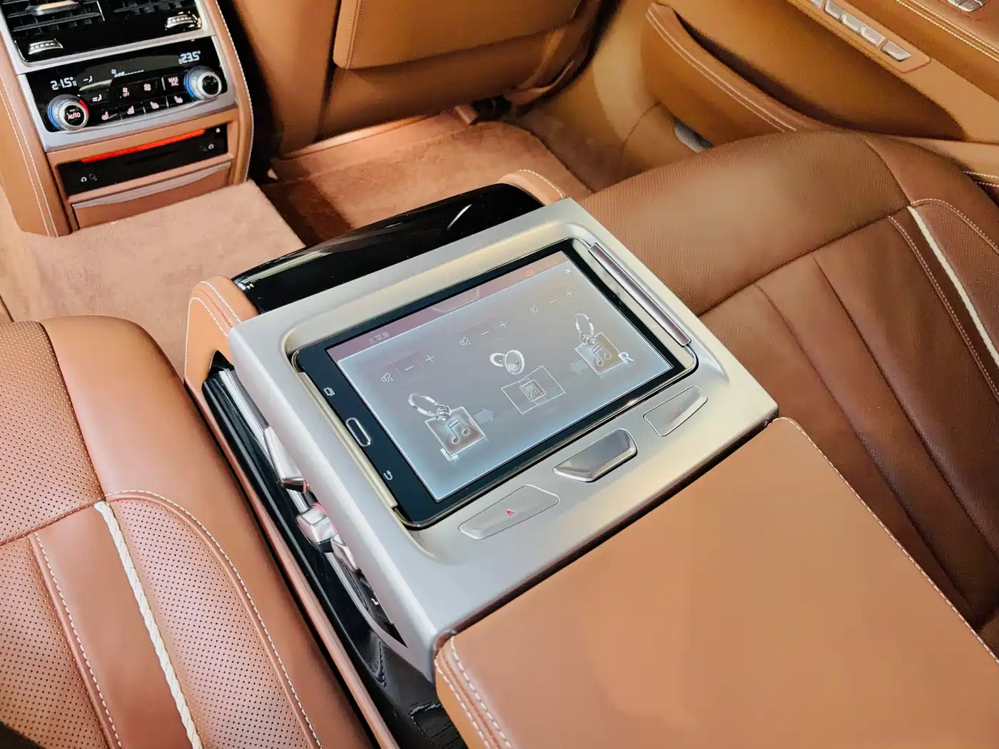 Photo 9 - BMW 7 Series