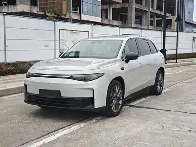 Leapmotor C10