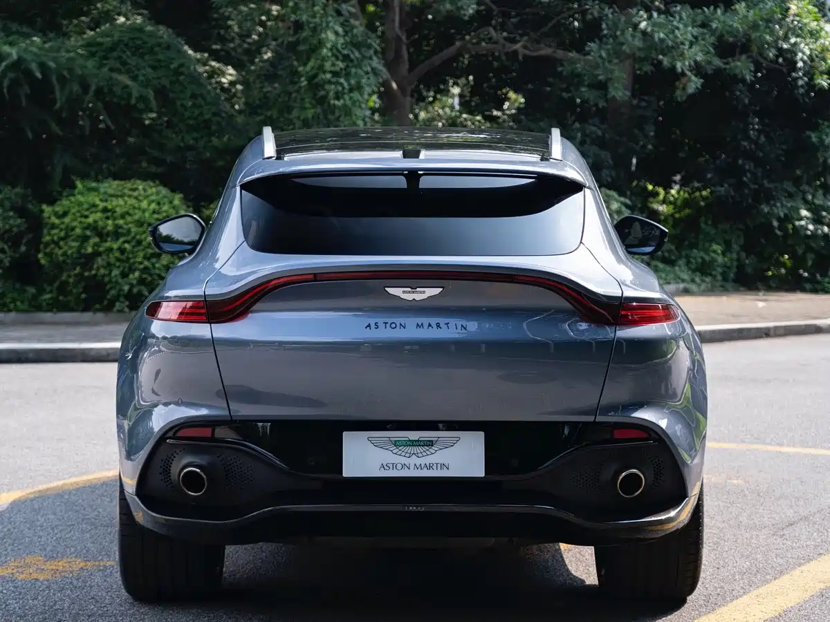 Aston Martin DBX 2022 2022 4.0T V8