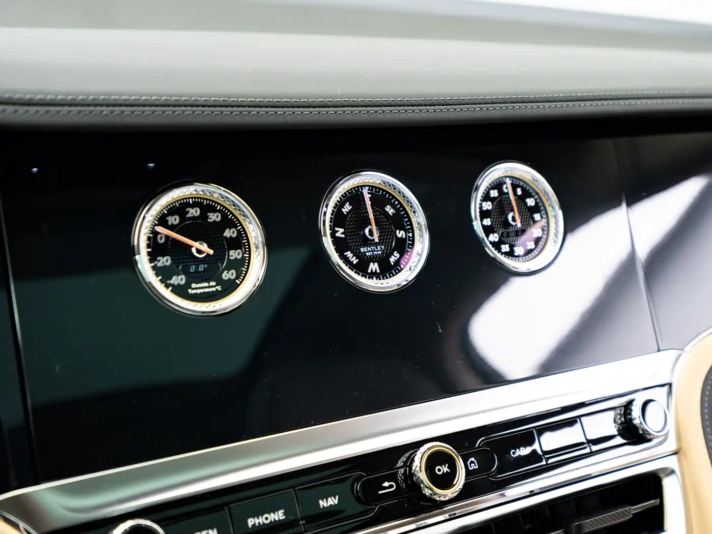 BENTLEY FLYING SPUR PLUG IN HYBRID