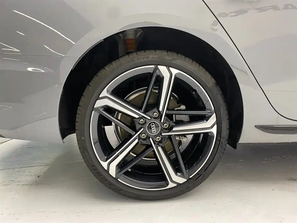 Audi A4L 2024 40 TFSI Luxury Dynamic фото 11