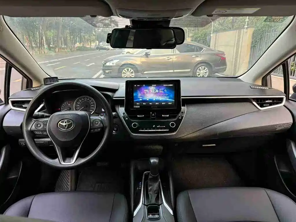 Toyota Corolla 2019 1.2T S-CVT GL-i Elite Edition фото 7