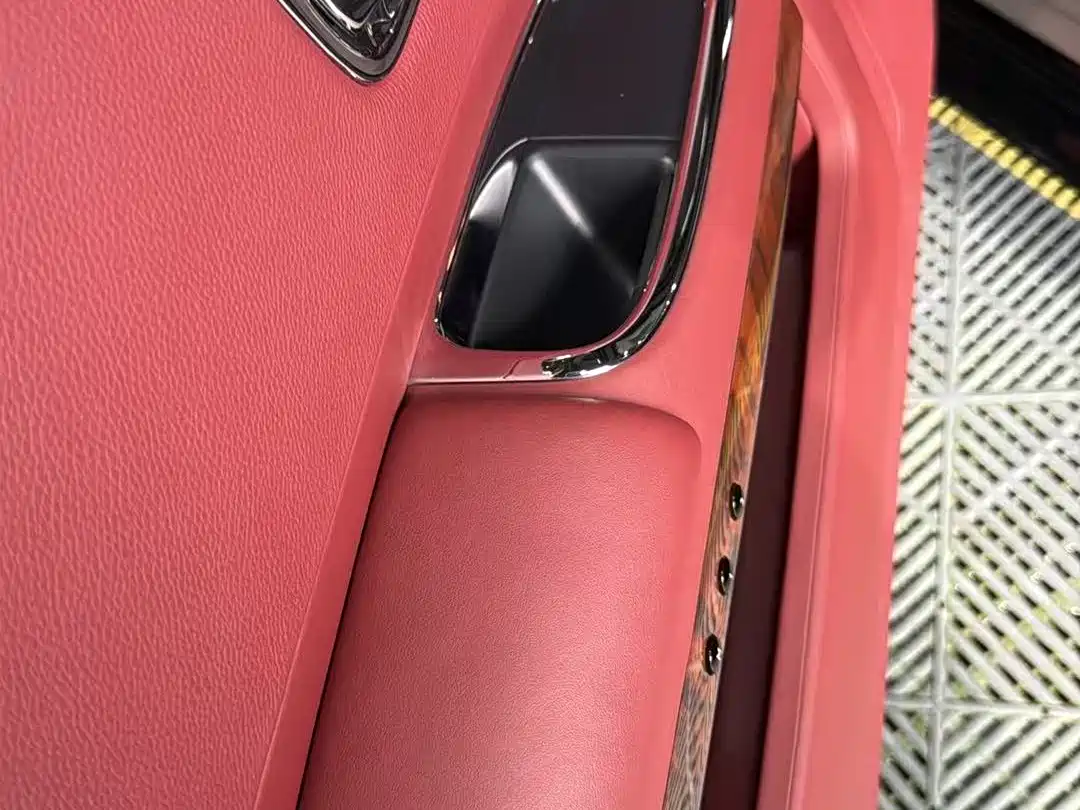 Rolls-Royce Ghost 2012 6.6T Extended Version фото 4