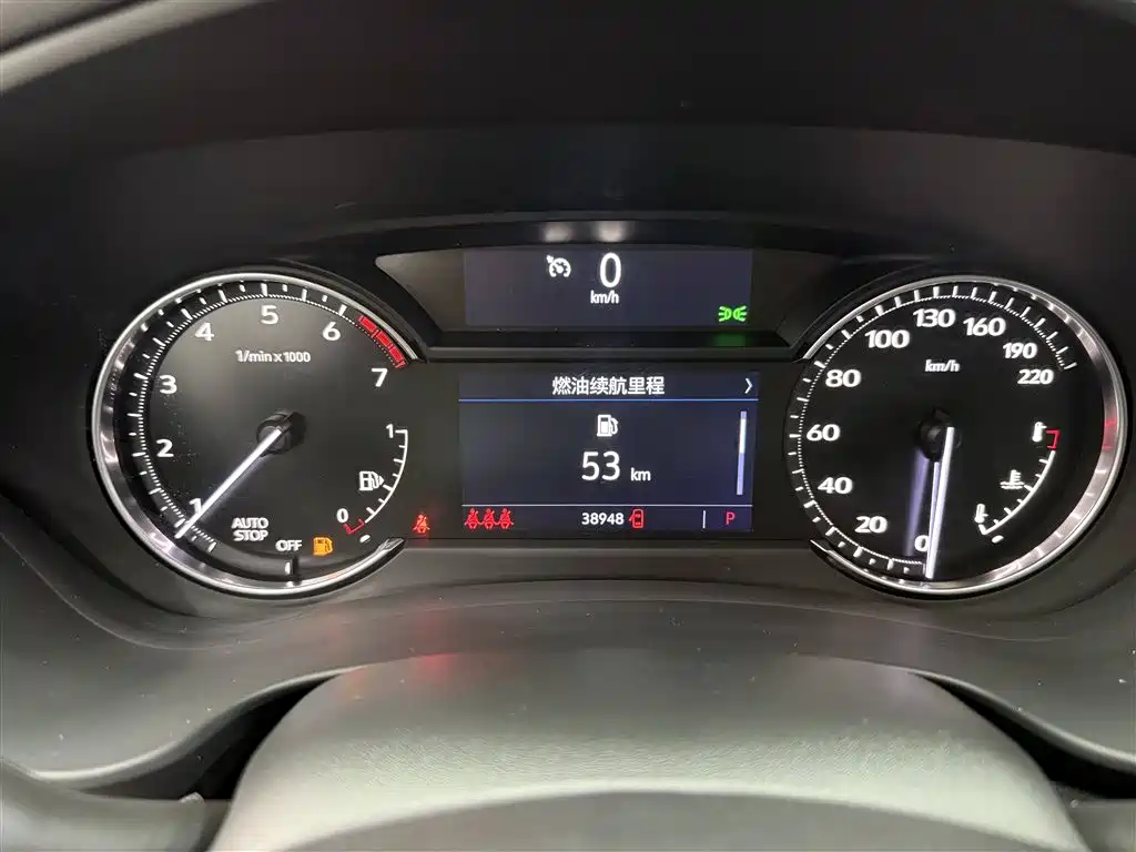 Cadillac XT4 2021 28T FWD Premium Edition фото 16