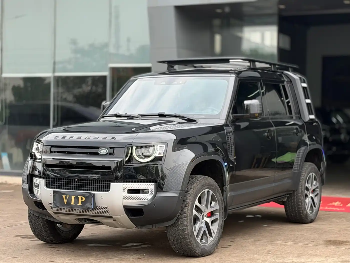 Land Rover Defender 2024 — пригон из Китая