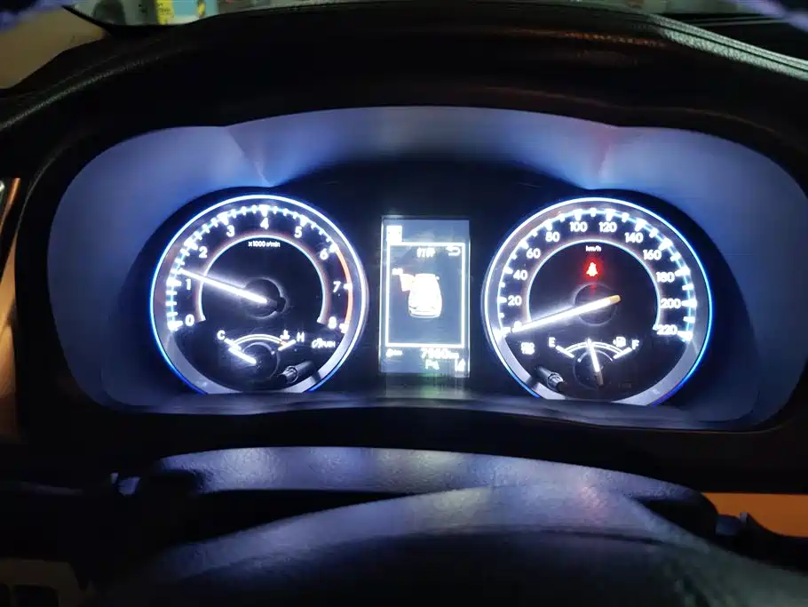 Toyota Highlander 2018 2.0T 4WD Premium 7-seater (China V) фото 14