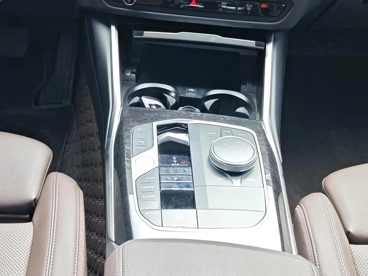 BMW 3 Series 2024 325Li M Sport Package фото 16