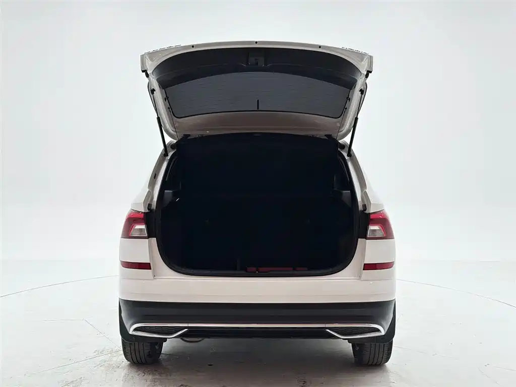 Škoda Kamiq 2021 1.5L Auto Comfort Edition фото 8
