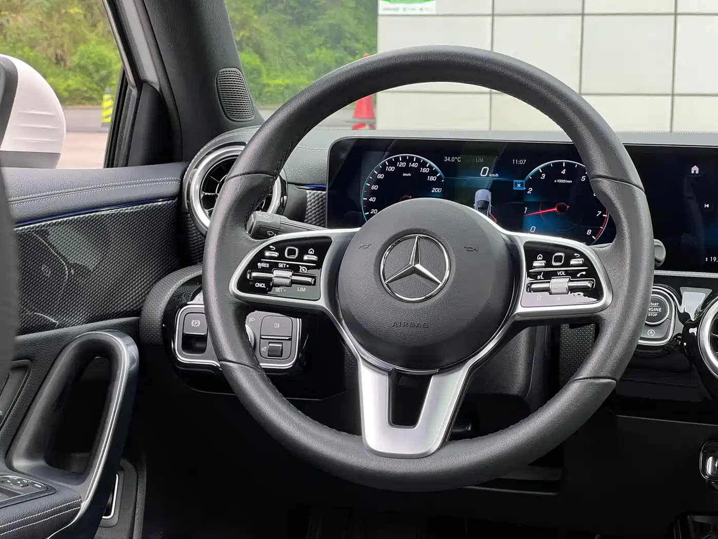 Mercedes-Benz A-Class 2022 A 200 L Sport Sedan Dynamic фото 21