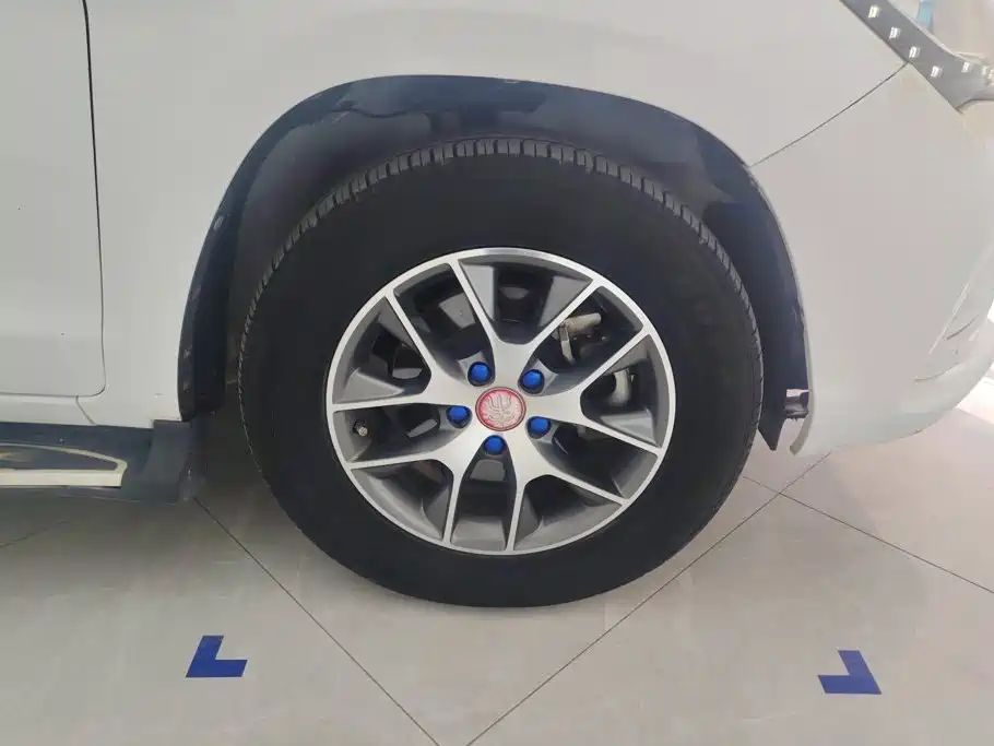 Фото 6 - BYD Song