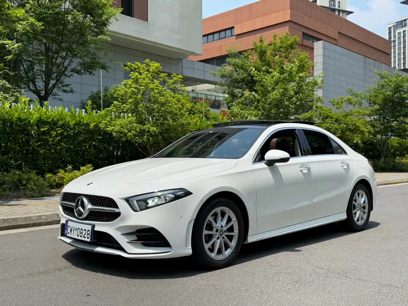 Mercedes-Benz A-Class 2021 A 200 L Sport Sedan Fashion Edition