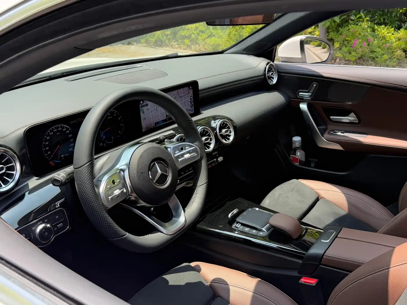 Mercedes-Benz A-Class 2021 A 200 L Sport Sedan Fashion Edition фото 17