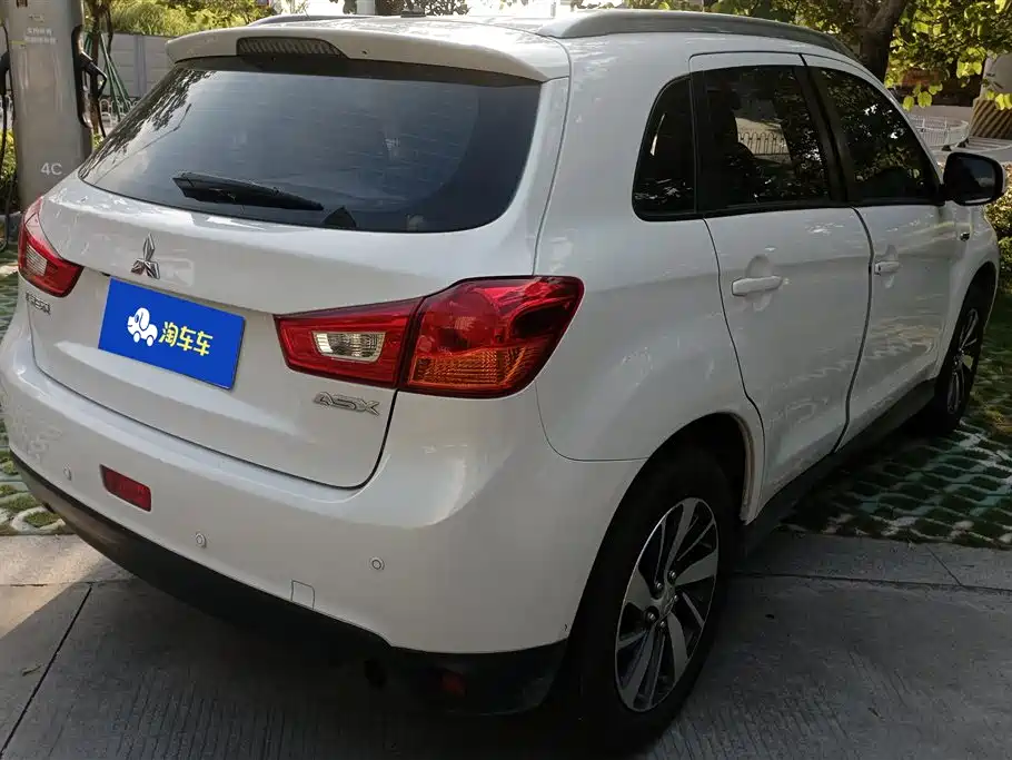 Mitsubishi ASX 2018 2.0L CVT 2WD Premium фото 3