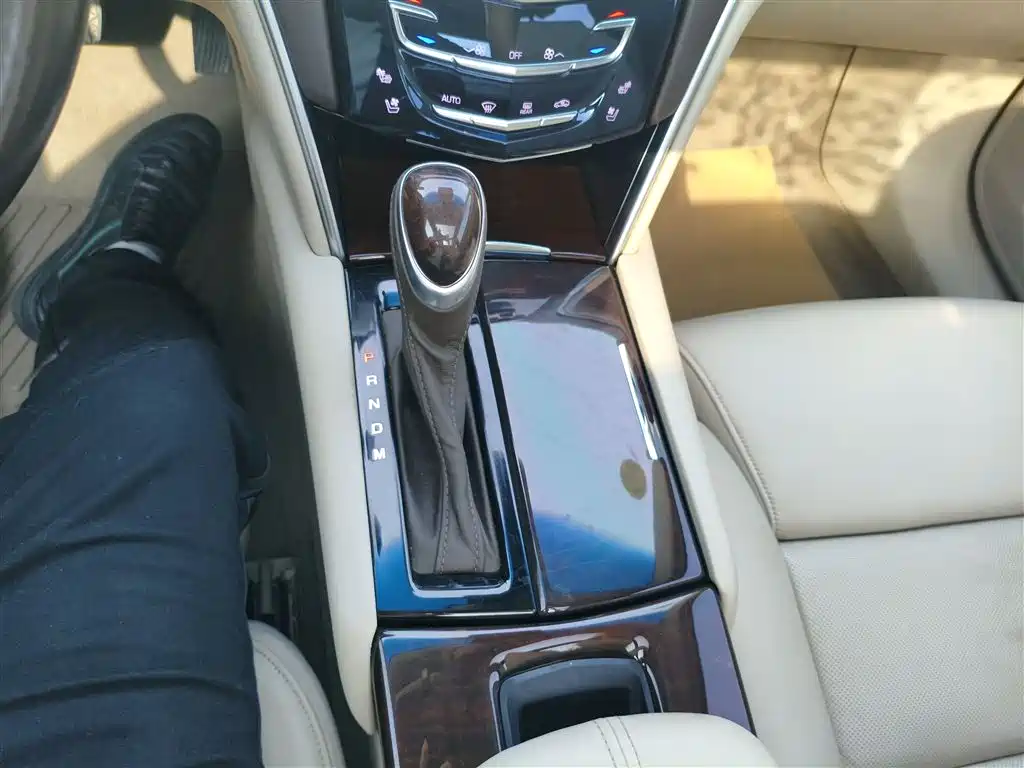 Cadillac XTS 2014 28T Luxury Edition фото 14