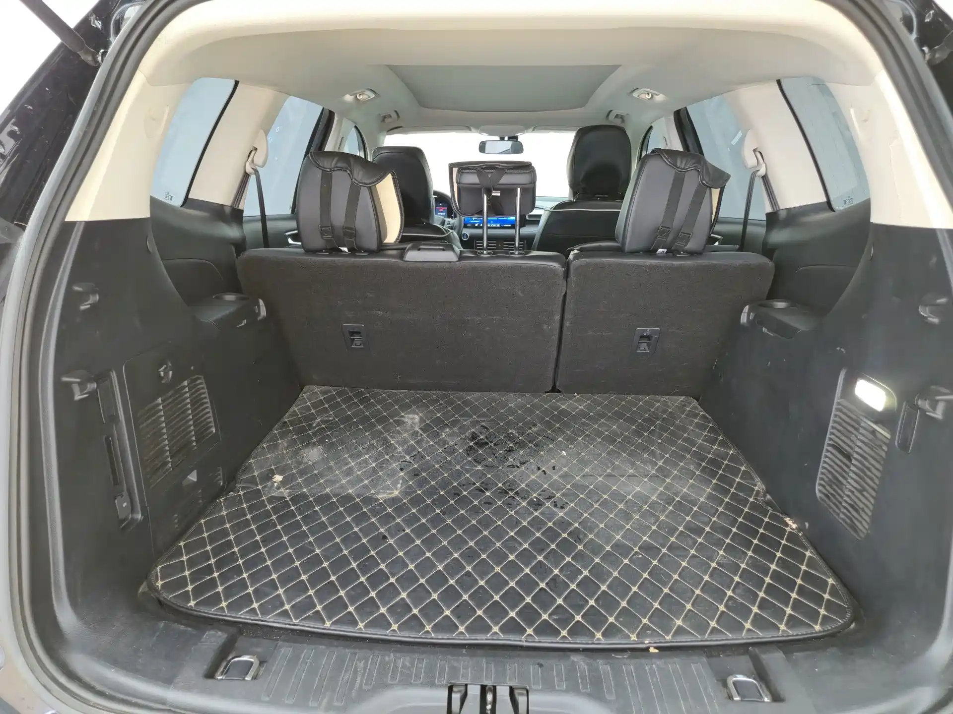 Фото 15 - Ford Edge