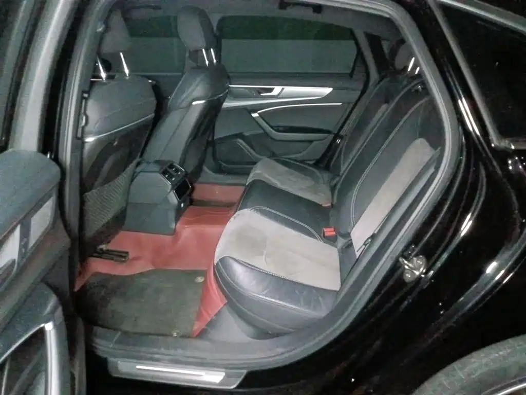 Audi A6L 2021 45 TFSI Exclusive Sport фото 14