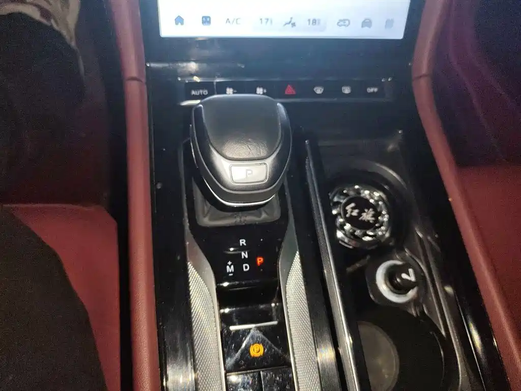 Hongqi H5 2023 2.0T Auto Smart Connect Flag Enjoy фото 7