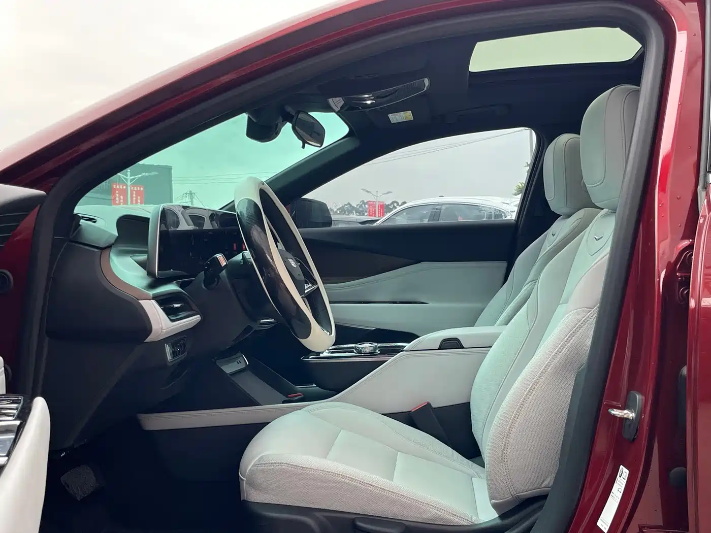 Cadillac GT4 2023 25T Trend Edition фото 4