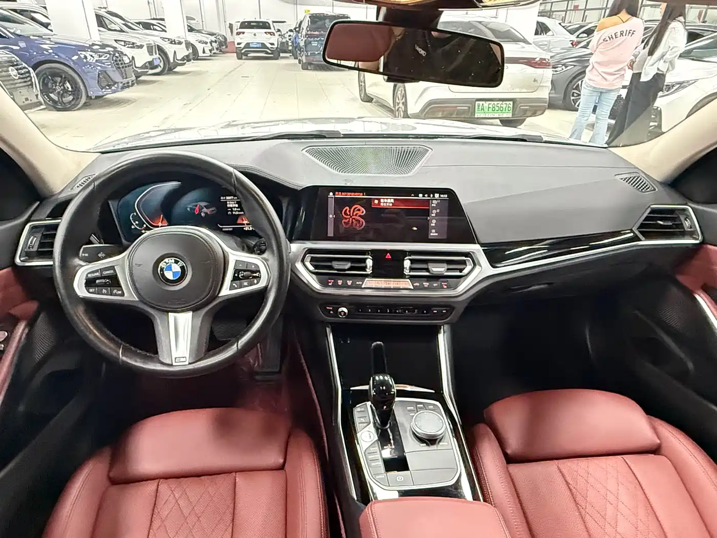 BMW 3 Series 2022 320i Sport Package фото 20