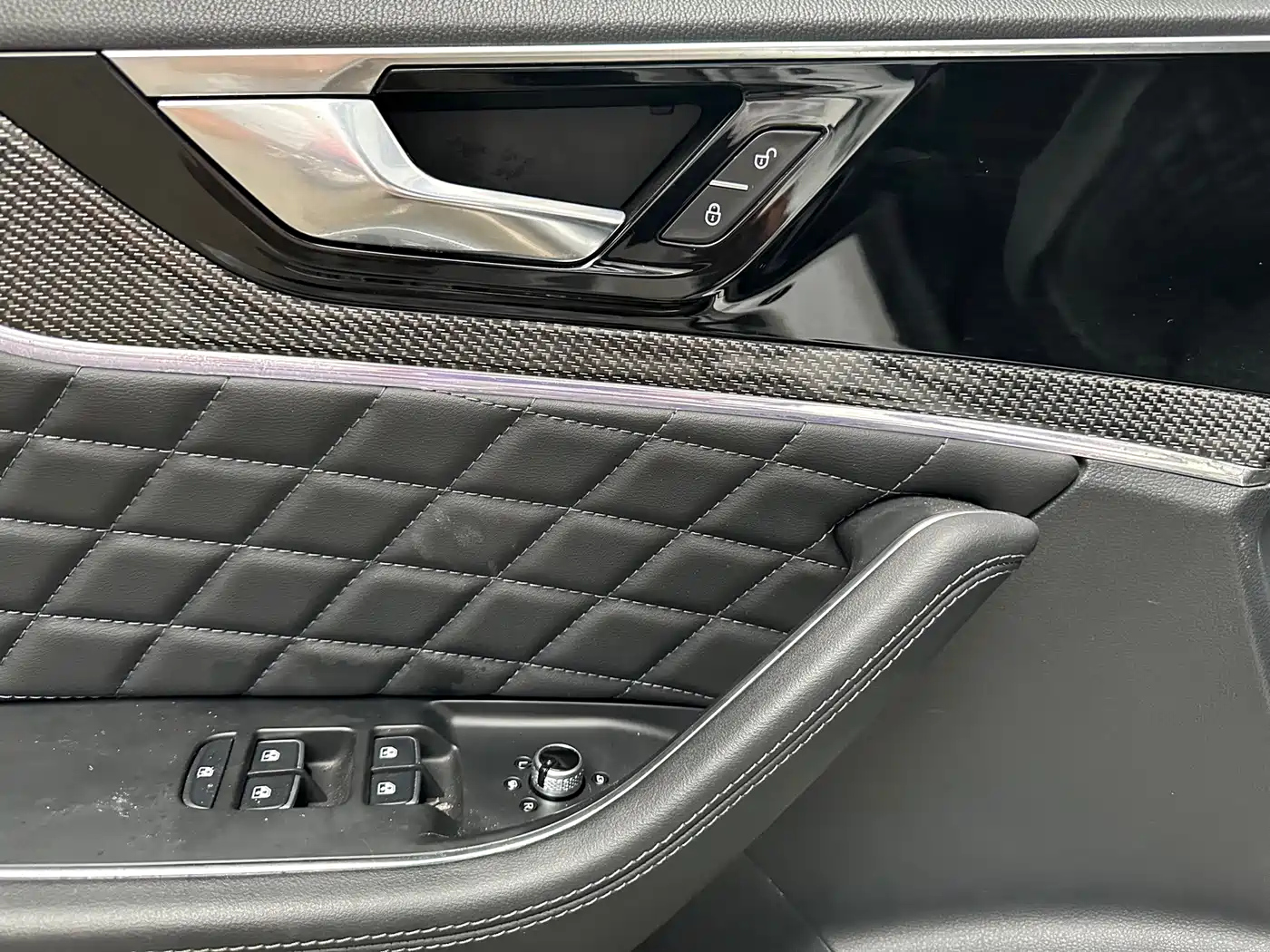Hongqi HS5 2020 2019 2.0T Smart Connect Enjoy 4WD Edition