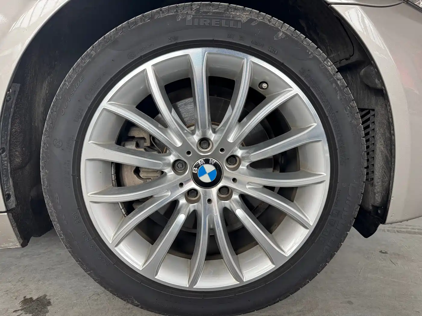 BMW 5 Series 2014 525Li Luxury Design Package фото 7