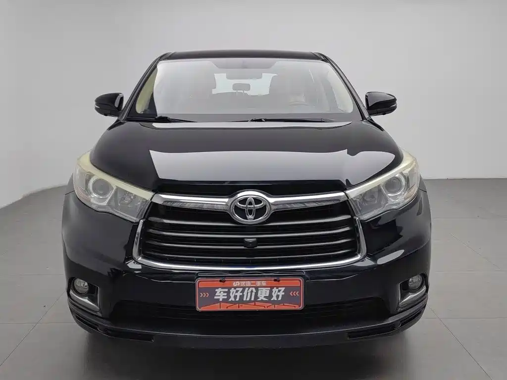 Фото 3 - Toyota Highlander